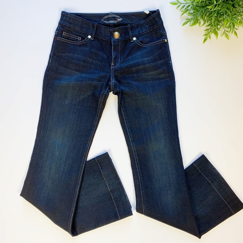 Elie Tahari Classic Flare Jean